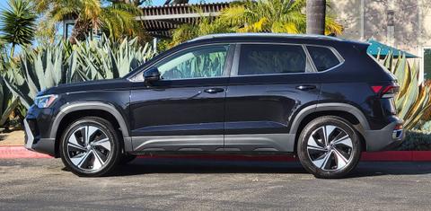 Volkswagen Taos 2025