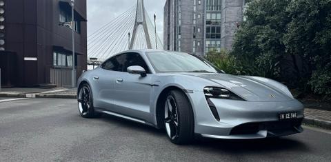 Porsche TAYCAN 2021