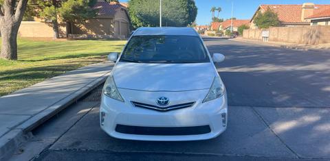 Toyota Prius v 2013