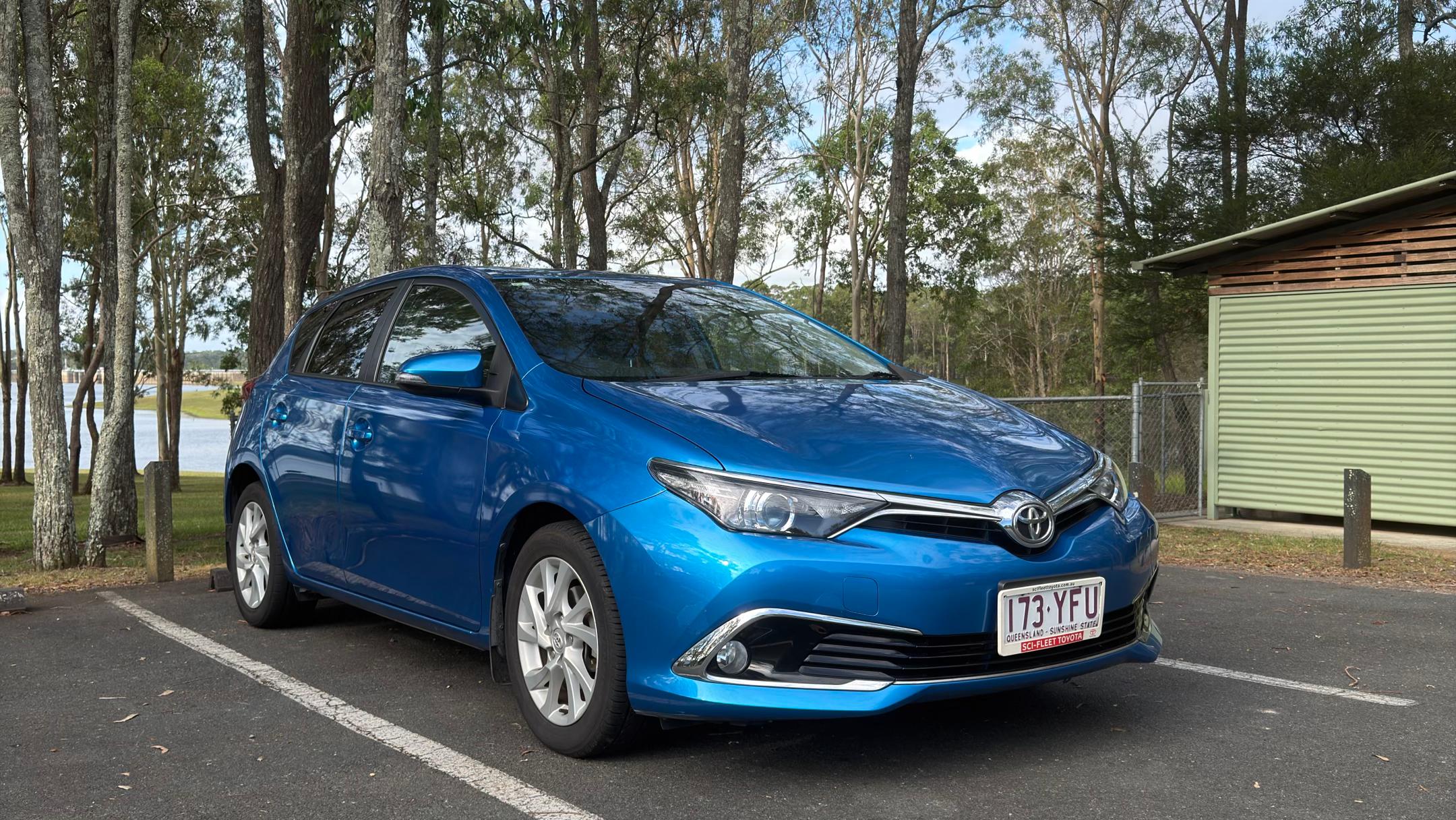 Toyota COROLLA 2018 in Kedron
