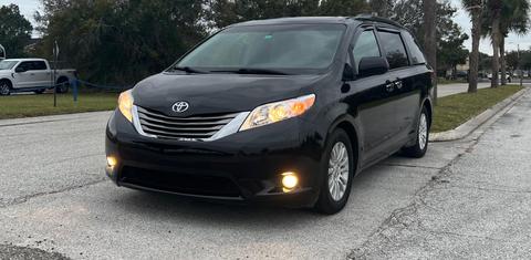 Toyota Sienna 2016