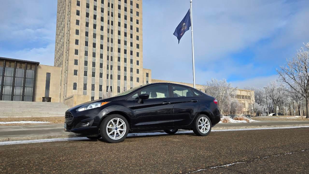 Ford Fiesta 2017 in Bismarck, ND