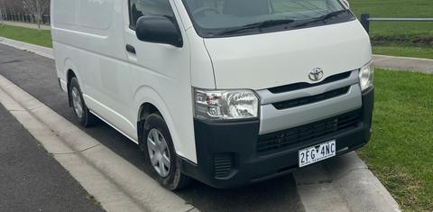 Toyota HIACE 2014