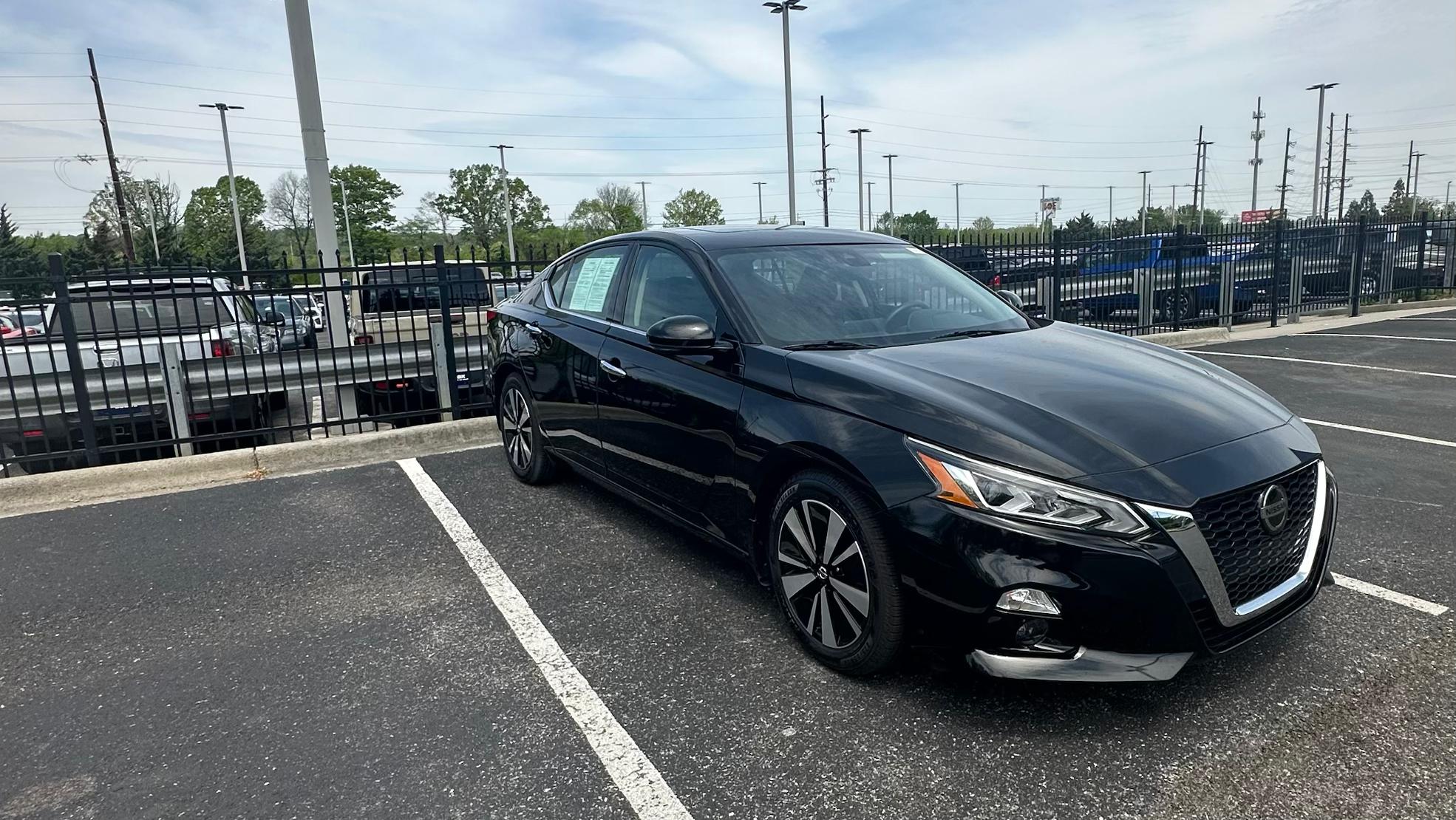 Nissan Altima 2022 in Riceville, TN