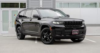 Jeep Grand Cherokee L 2022 — Minivan rental alternative in SeaTac, WA
