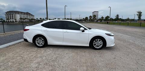 Toyota Camry Hybrid 2025