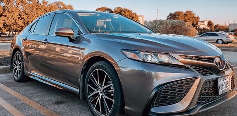 Toyota Camry 2021