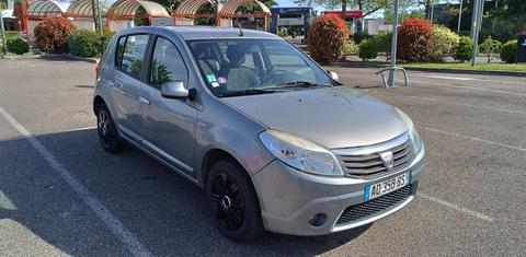 Dacia SANDERO 2009