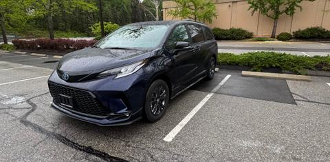Toyota Sienna 2025