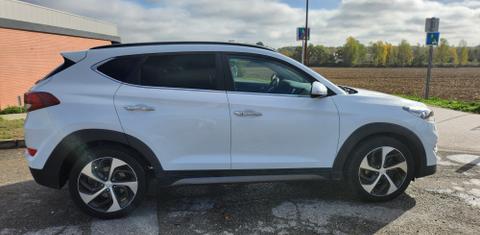 Hyundai TUCSON 2016