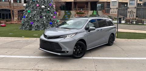 Toyota Sienna 2025
