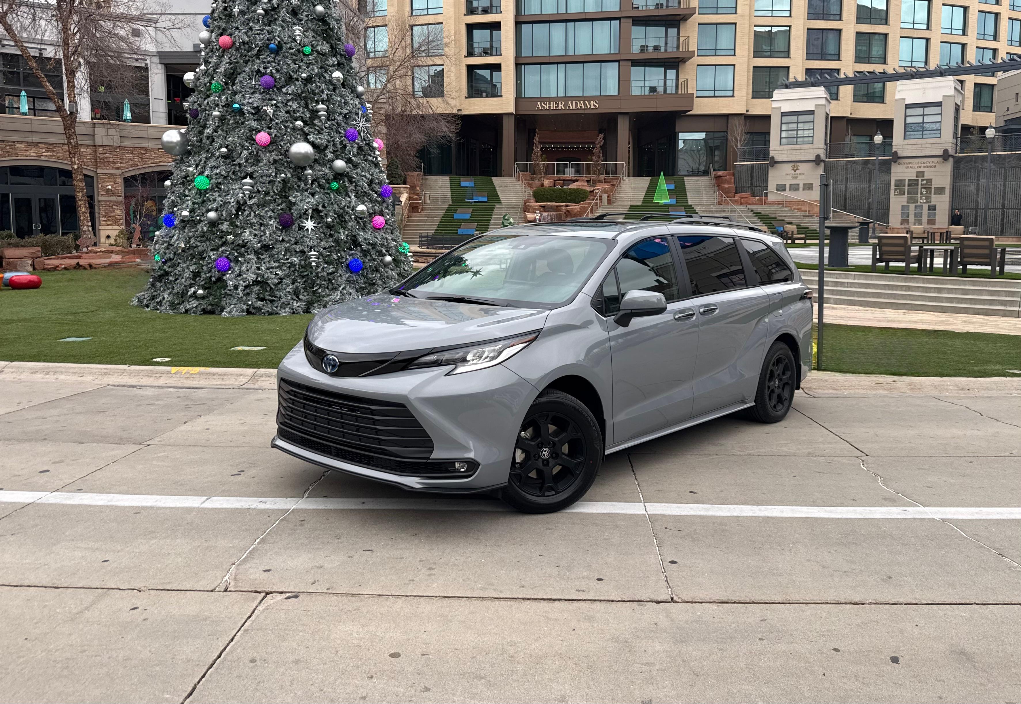 Toyota Sienna 2025 in Salt Lake City, UT