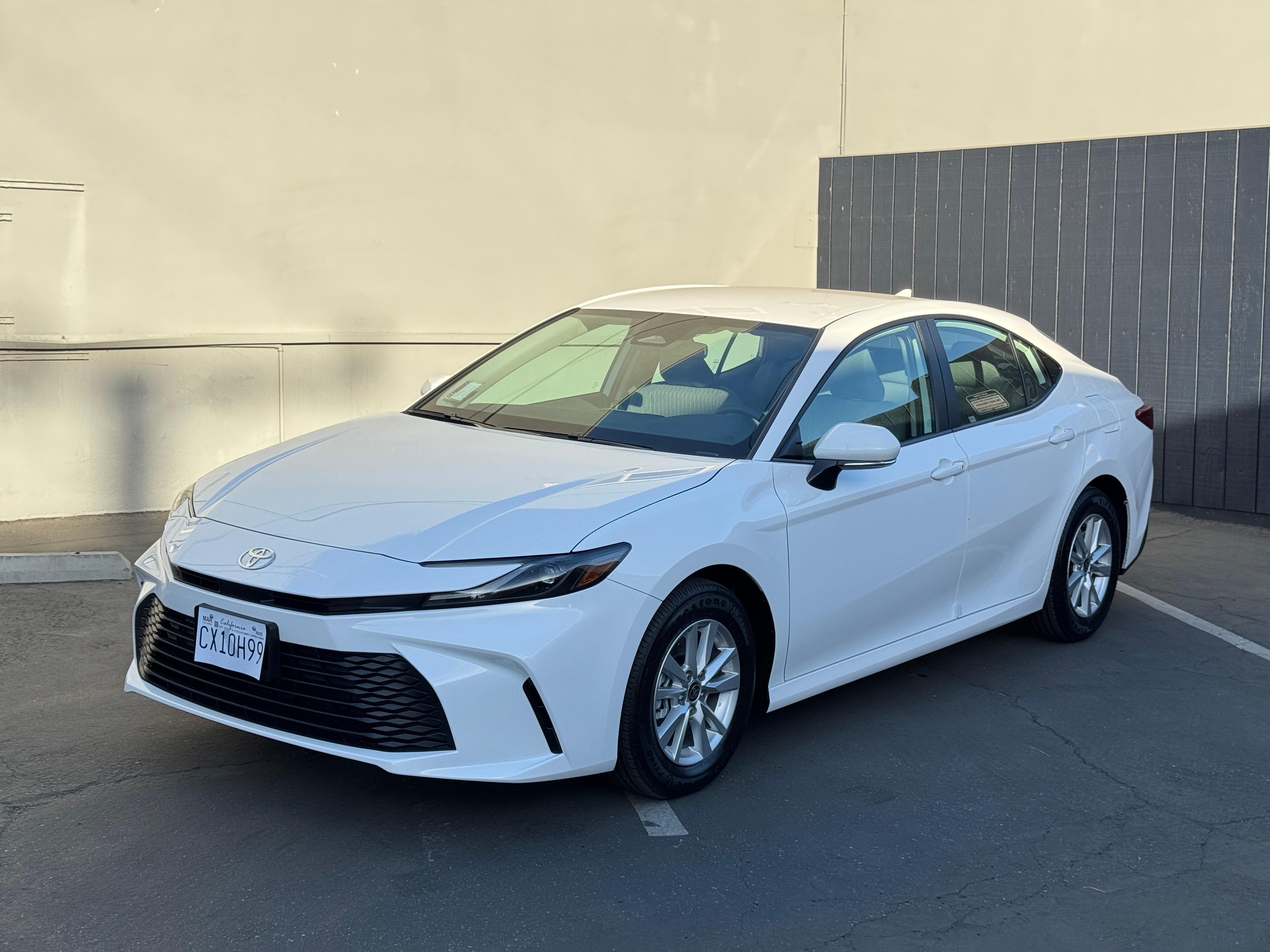 Toyota Camry Hybrid 2025 in 