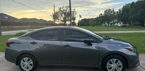Nissan Versa 2025