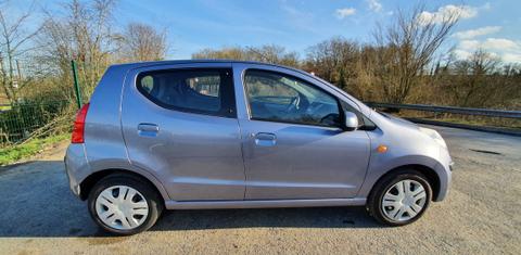 Nissan PIXO 2010