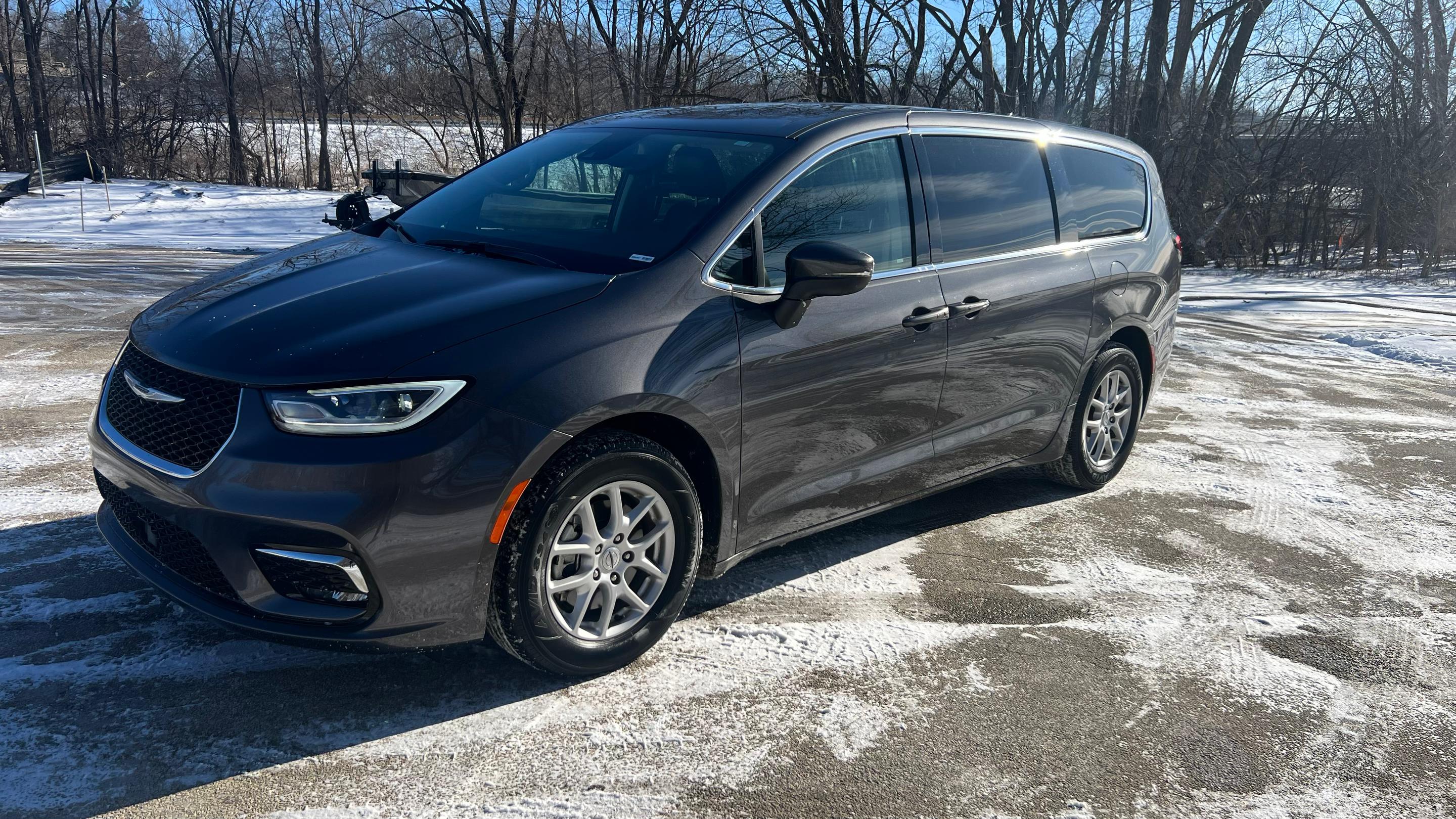 Chrysler Pacifica 2023 in Roscoe, IL