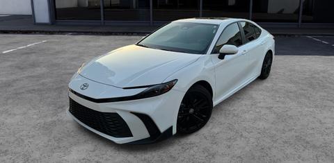 Toyota Camry Hybrid 2025