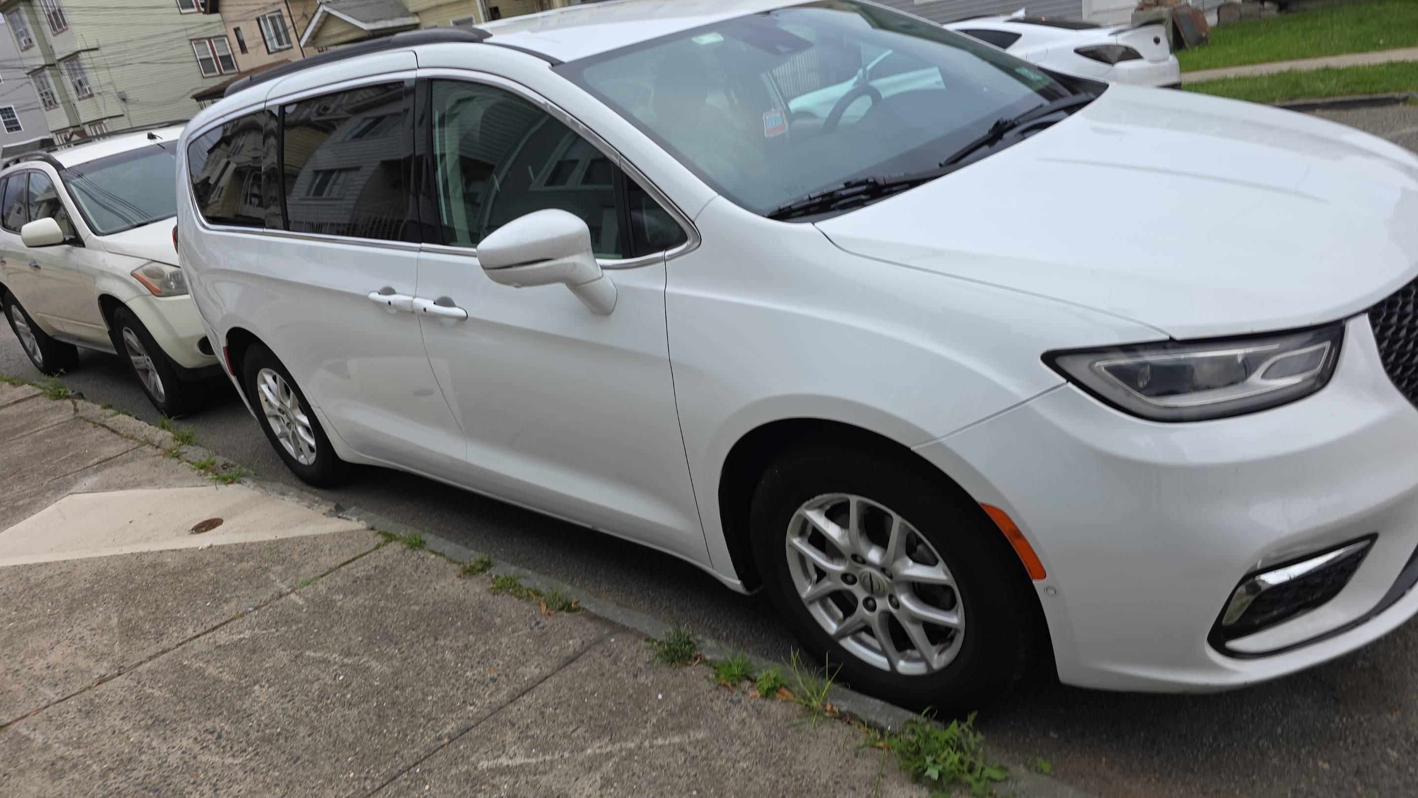Chrysler Pacifica 2022 in Kearny, NJ