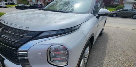 Mitsubishi Outlander Plug-In Hybrid 2025