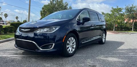 Chrysler Pacifica 2017