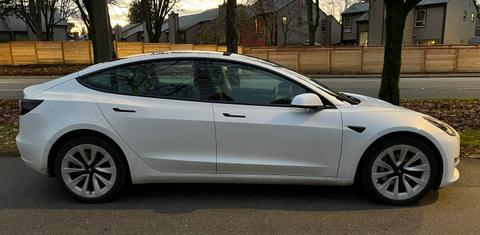Tesla Model 3 2022