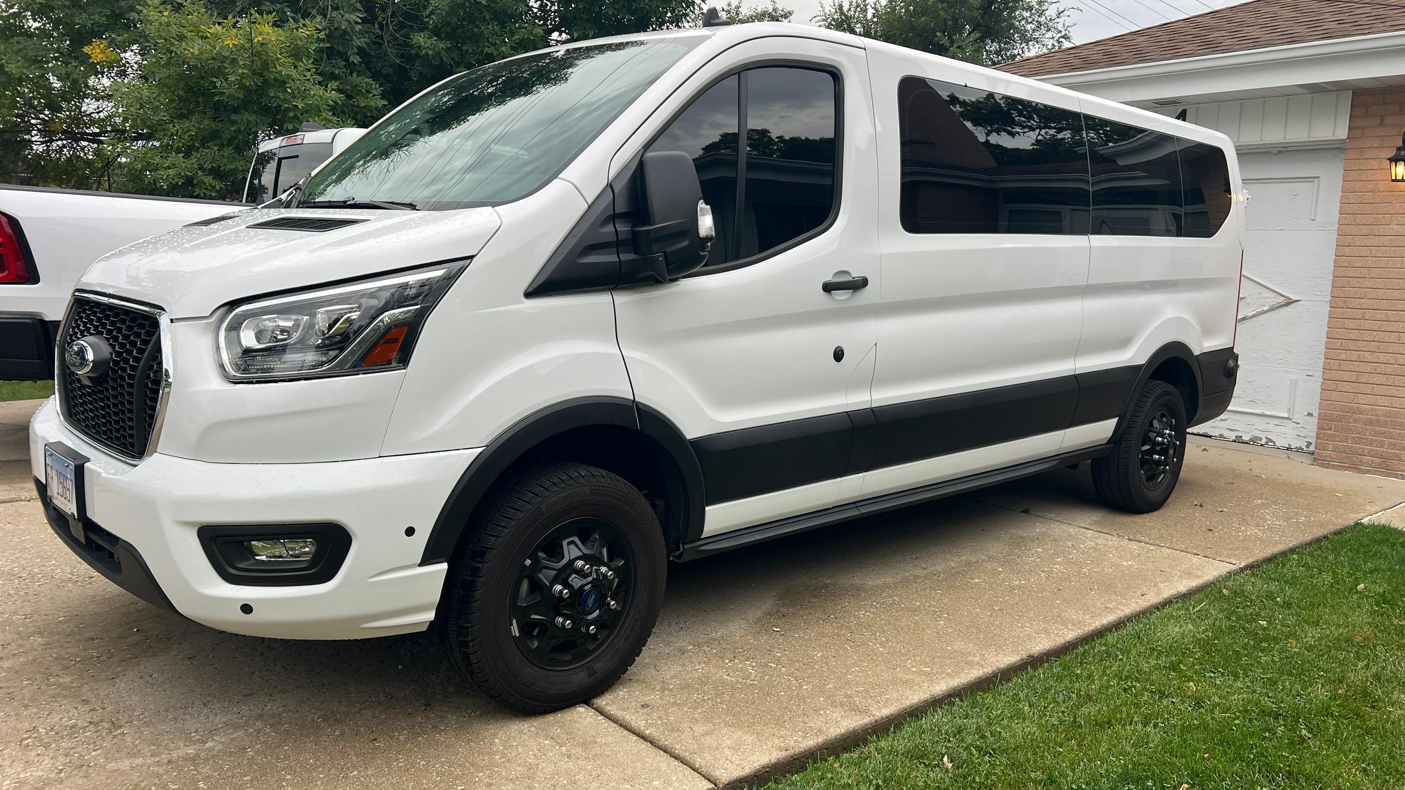 Ford Transit 2024 in Glenview, IL