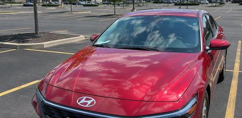 Hyundai Elantra 2025