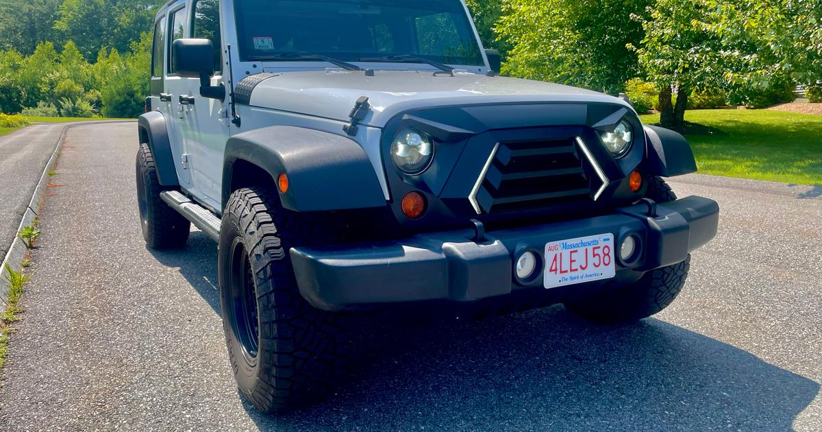 Jeep Wrangler 2012 rental in Taunton, MA by Nick D. Turo