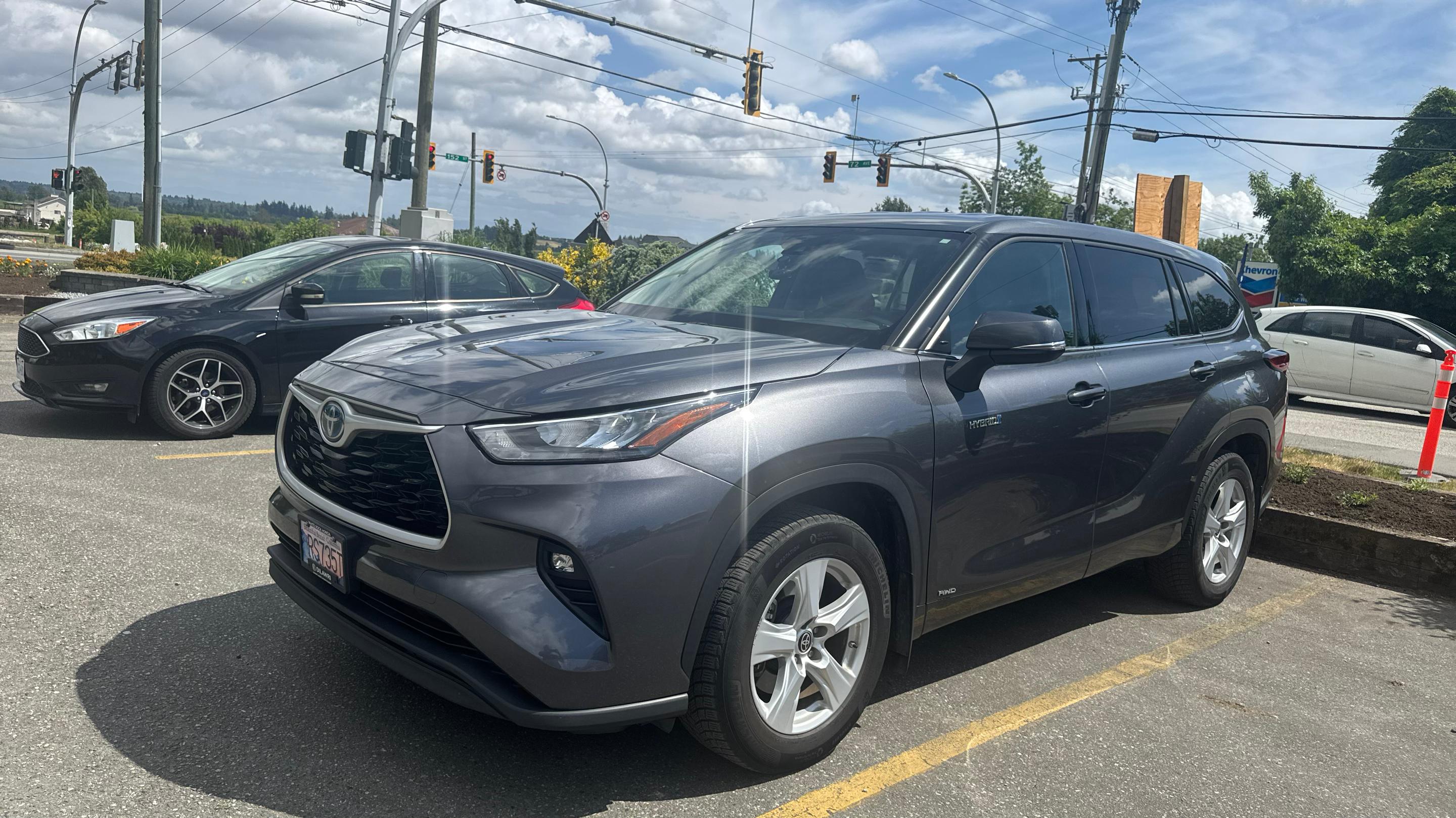Toyota Highlander Hybrid 2021 in Surrey, BC