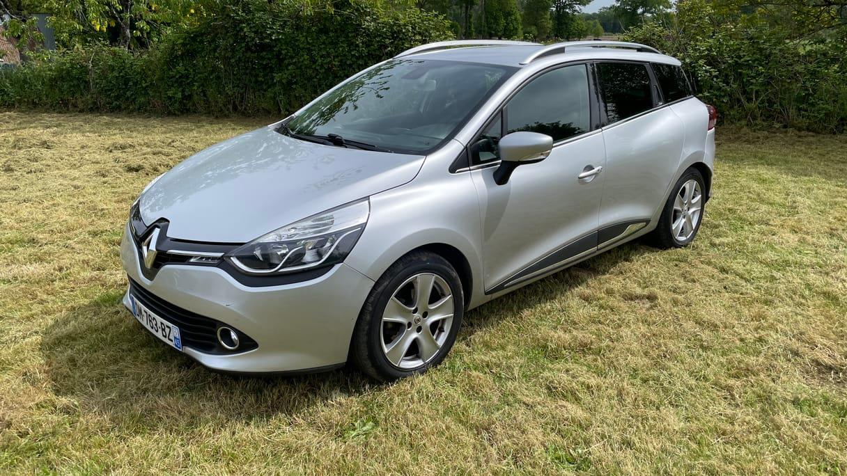 Renault CLIO IV 2014 à Fougeres