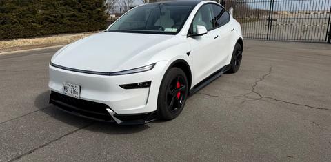 Tesla Model Y 2026