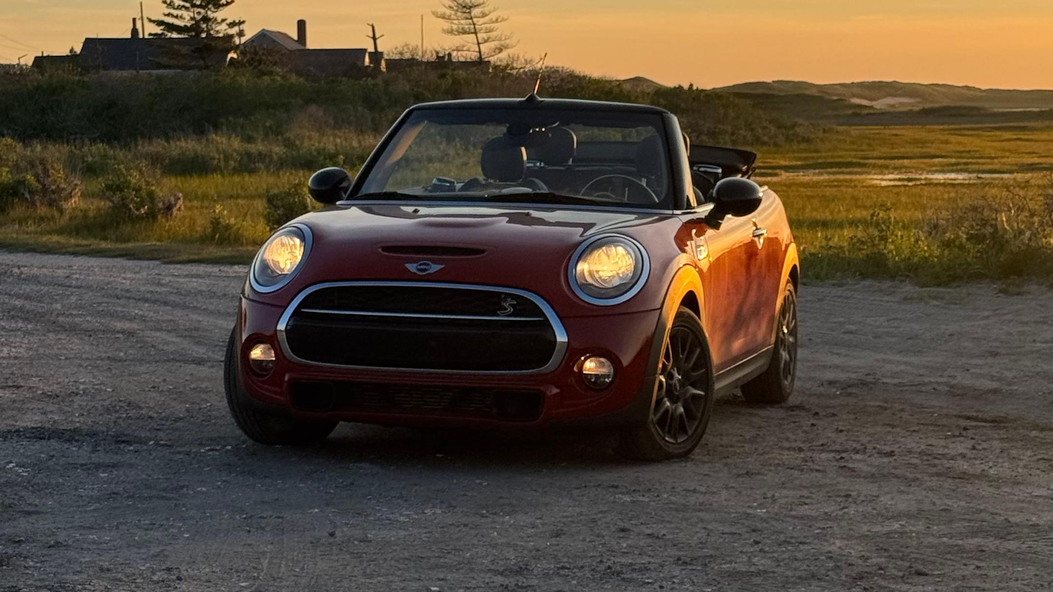 MINI Convertible 2017 in Nantucket, MA