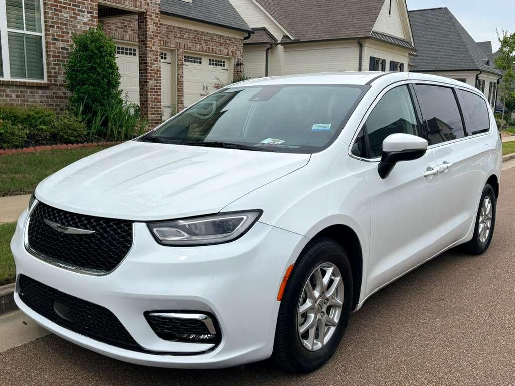 Chrysler Pacifica 2023 in Collierville, TN