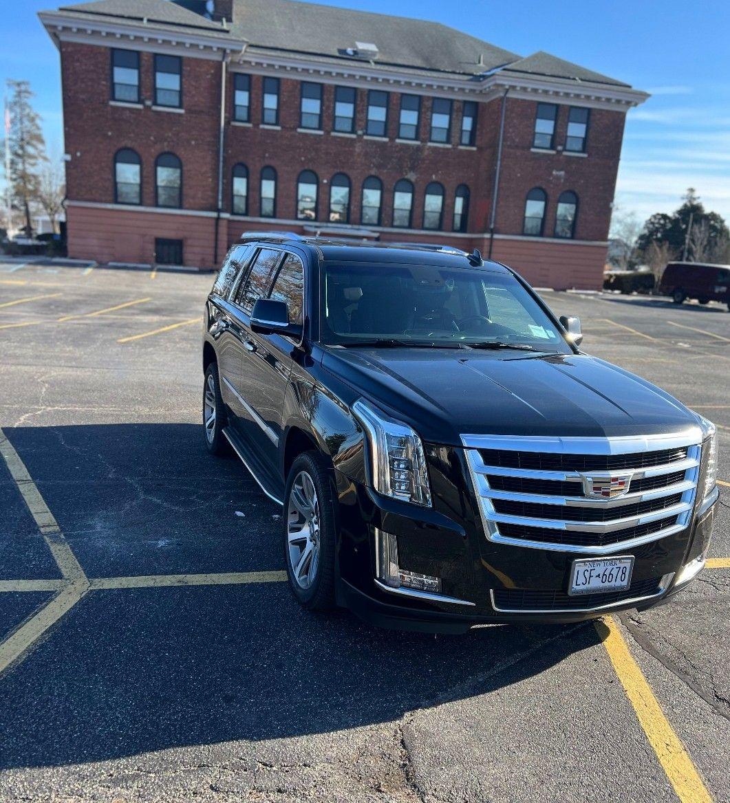 Cadillac Escalade 2019 in 