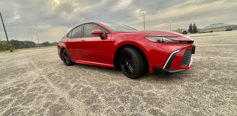 Toyota Camry Hybrid 2025