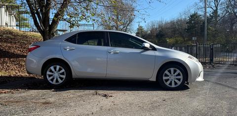 Toyota Corolla 2015