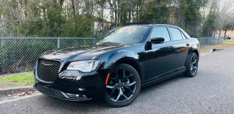 Chrysler 300 2023
