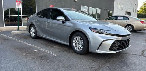 Toyota Camry Hybrid 2025