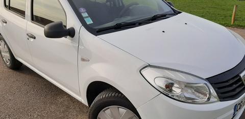 Dacia SANDERO 2012