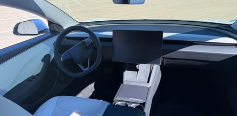 Tesla Model 3 2025