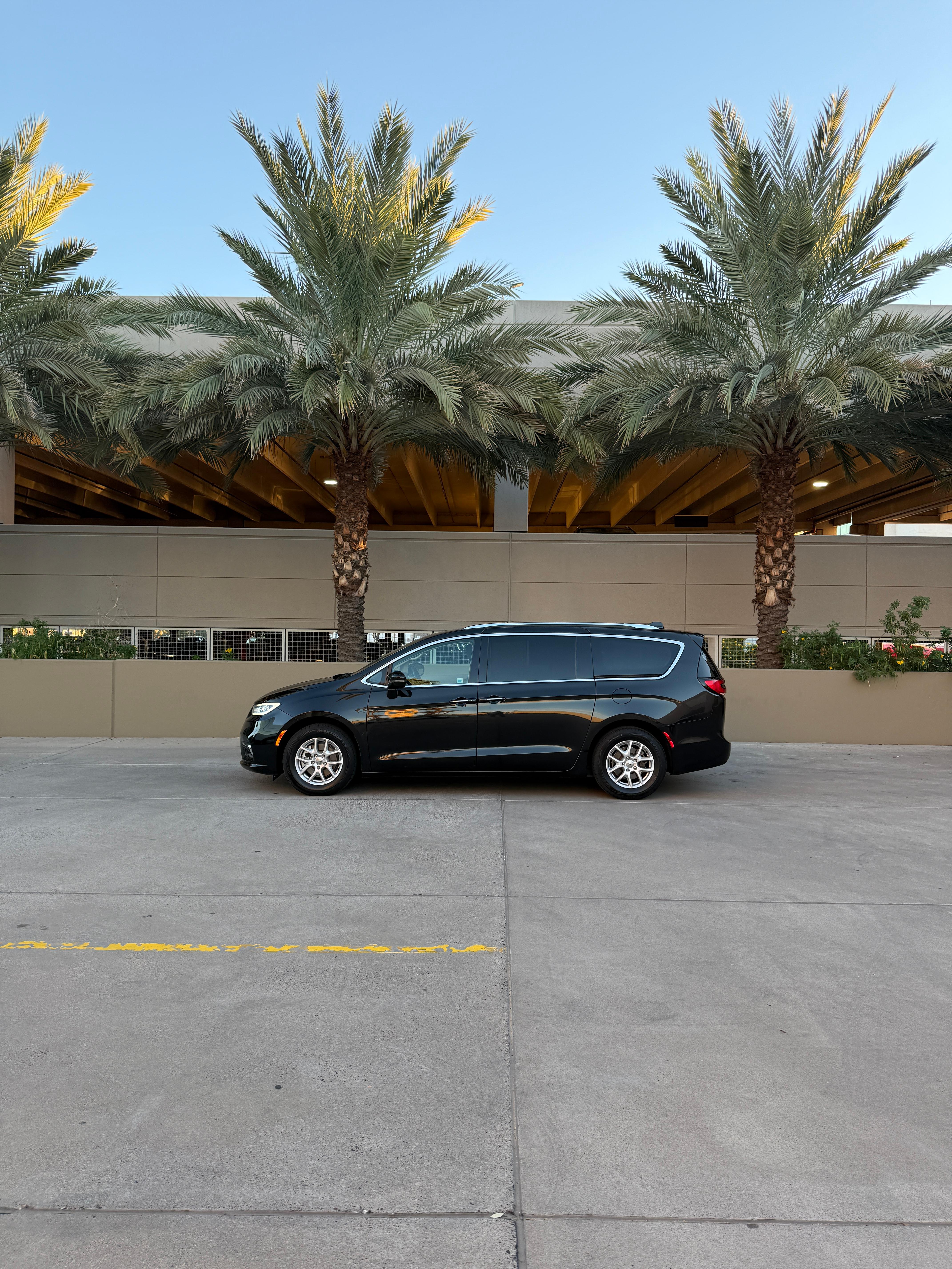 Chrysler Pacifica 2021 in Phoenix, AZ
