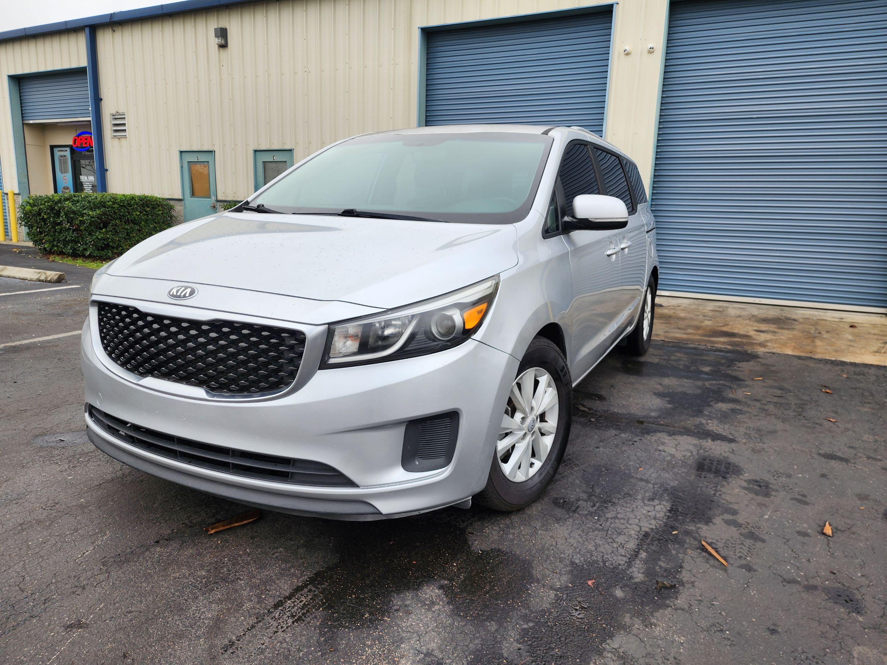 Kia Sedona 2015 in 
