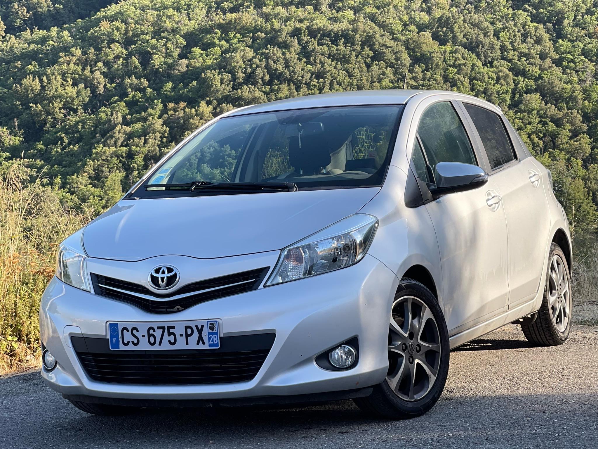 Toyota YARIS 2013 à Lucciana
