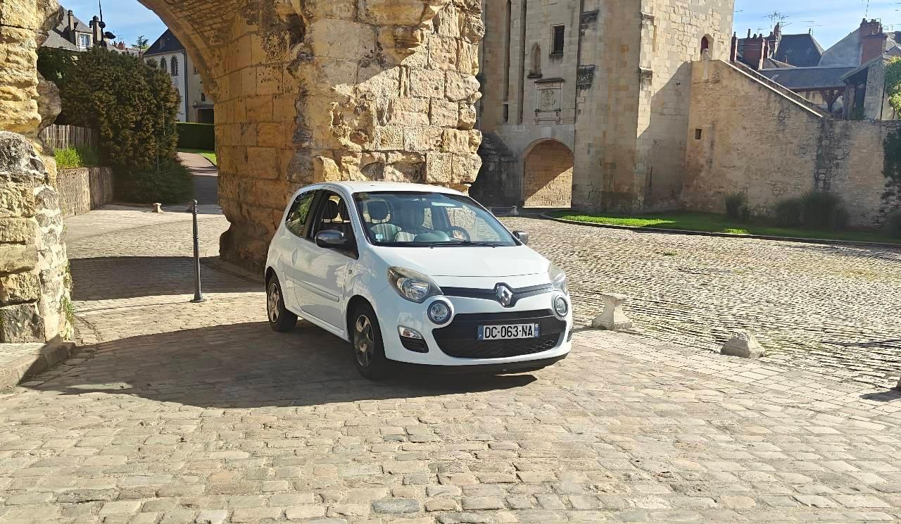 Renault TWINGO II 2014 à Nevers