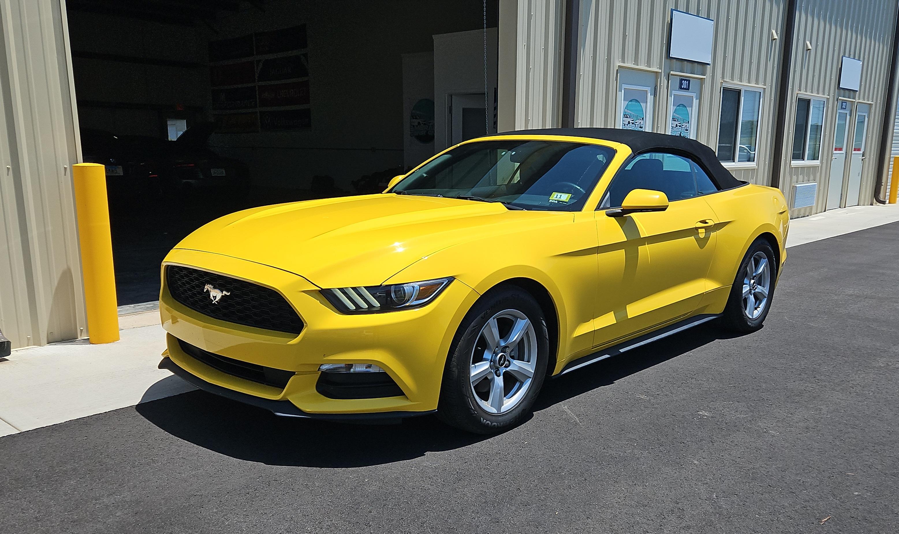 Ford Mustang 2016 in Destin, FL