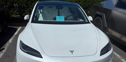 Tesla Model 3 2025
