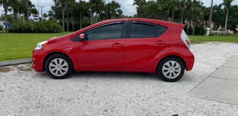 Toyota Prius c 2014
