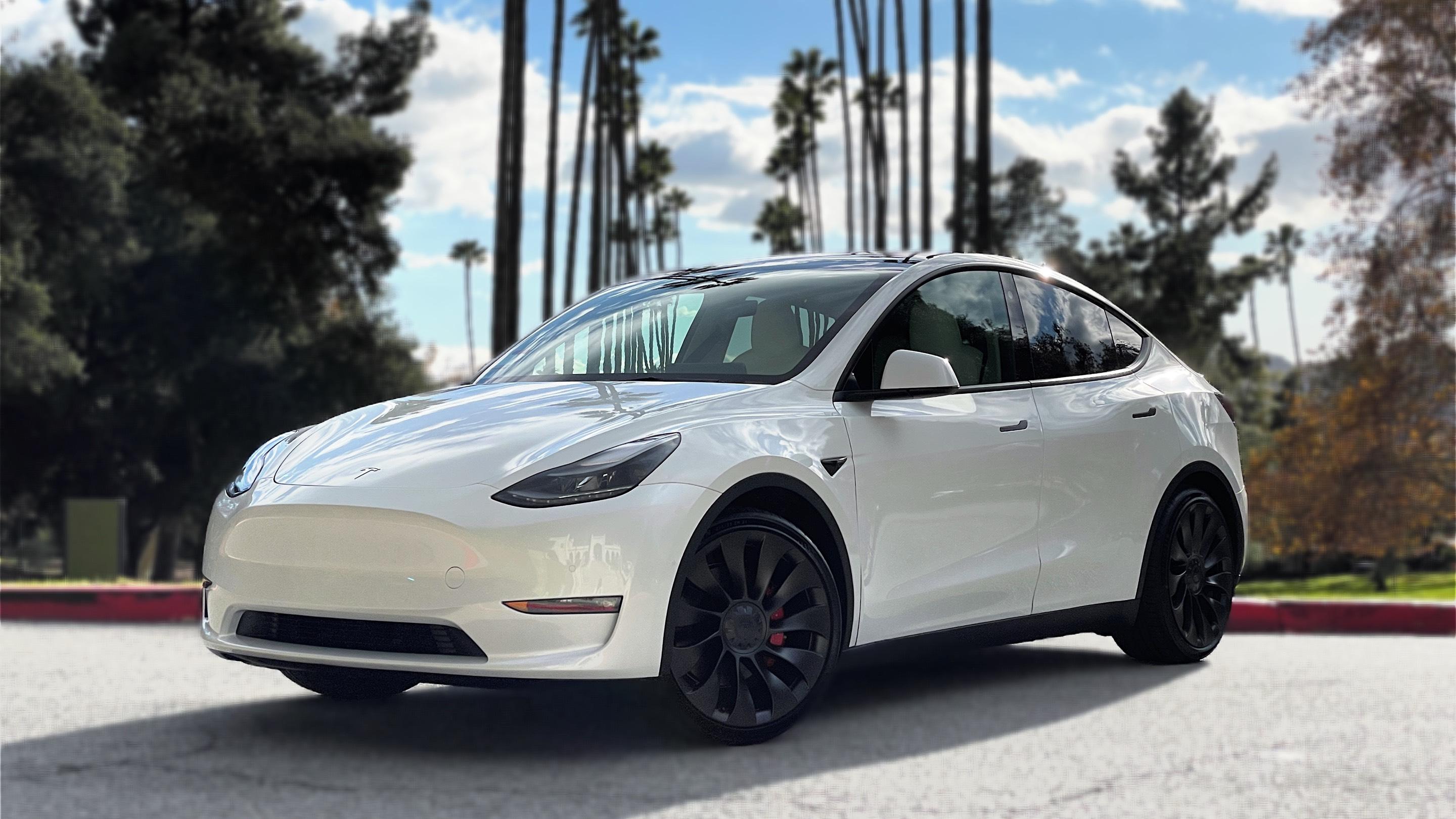 Tesla Model Y 2022 in Los Angeles, CA