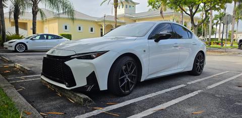Lexus IS 2026