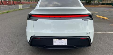 Tesla Model Y 2026